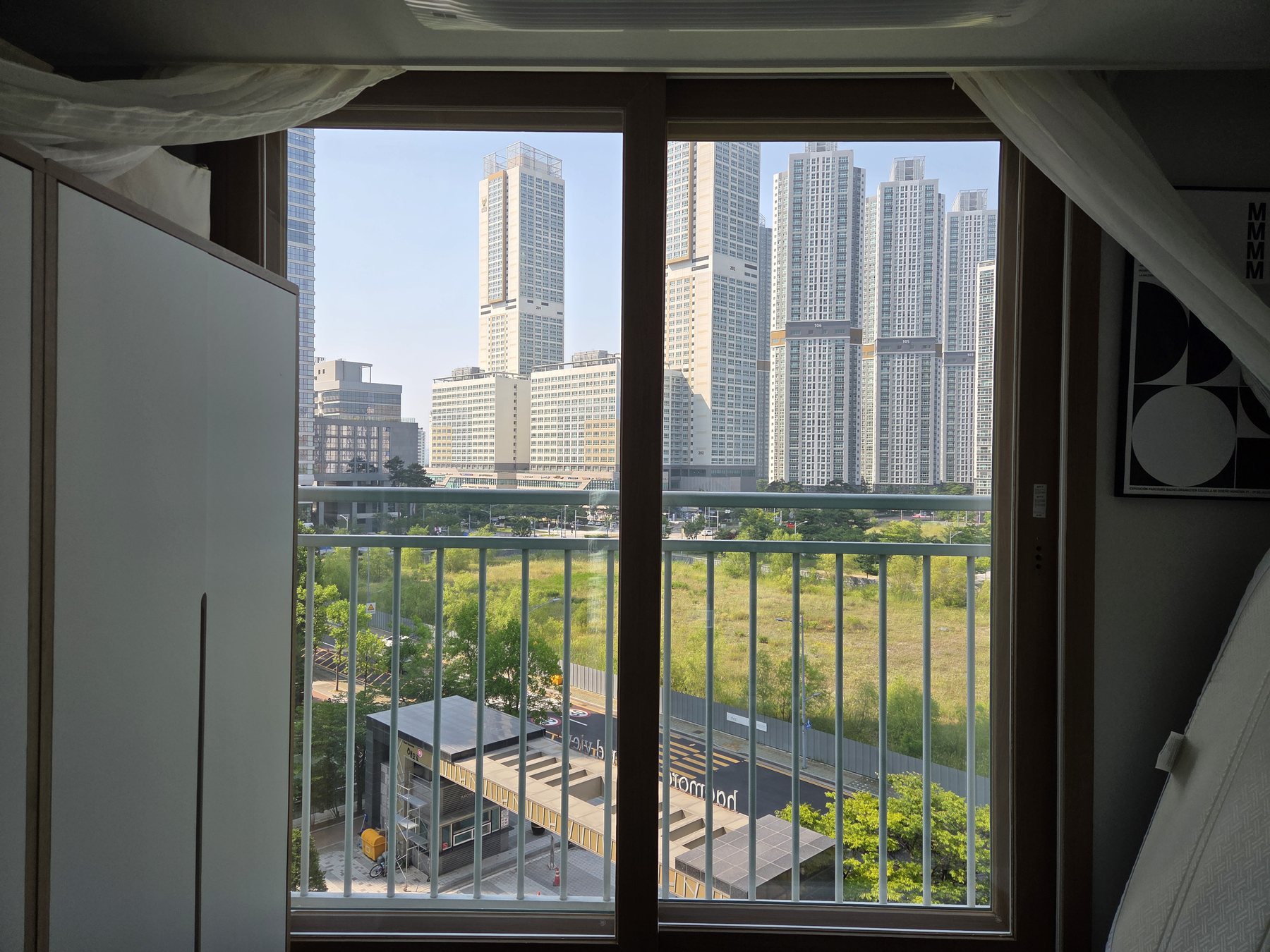 송도 해모로 월드뷰 작은방 2 청소 후