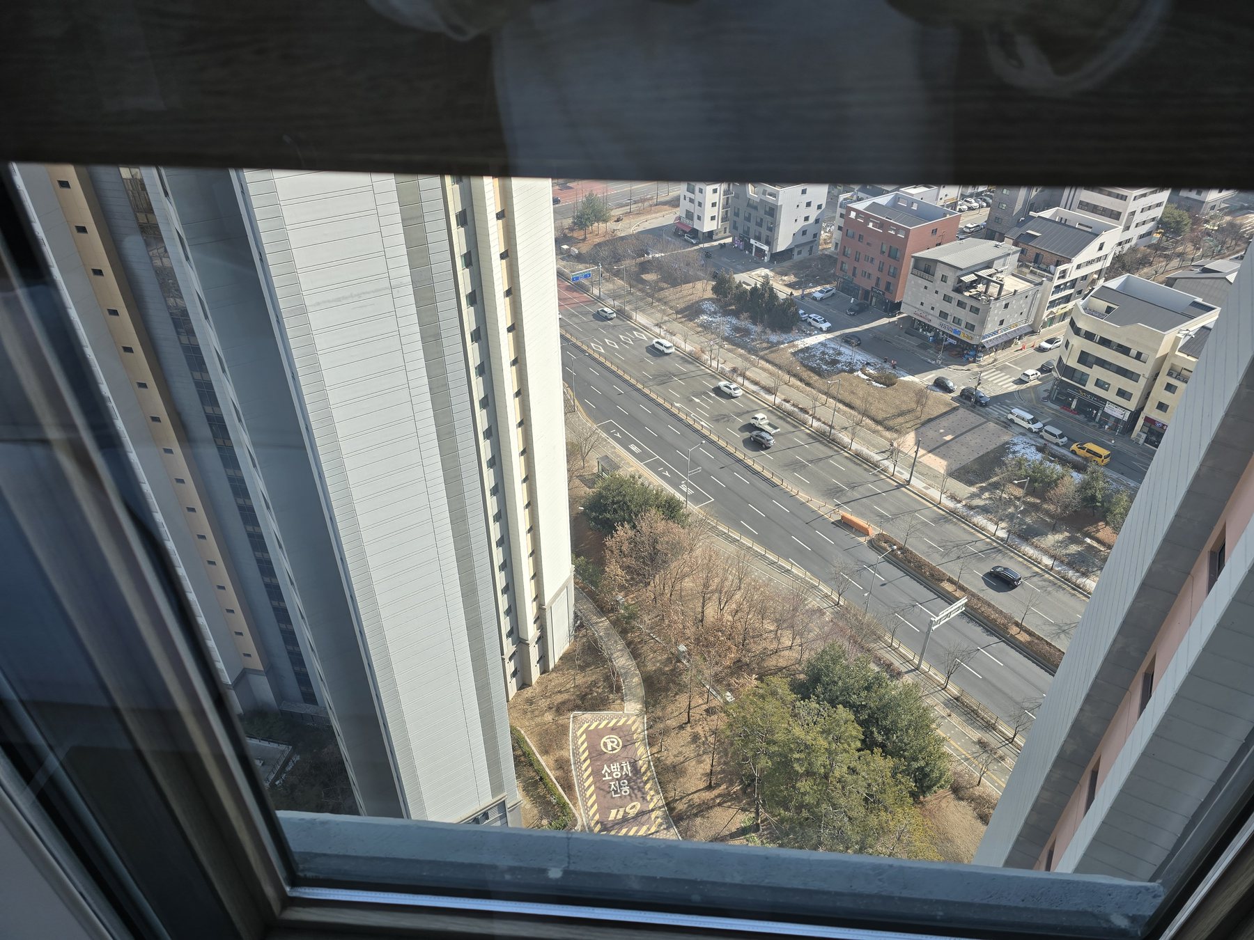 양주 옥정 대방노블랜드 창문 하단 청소 후