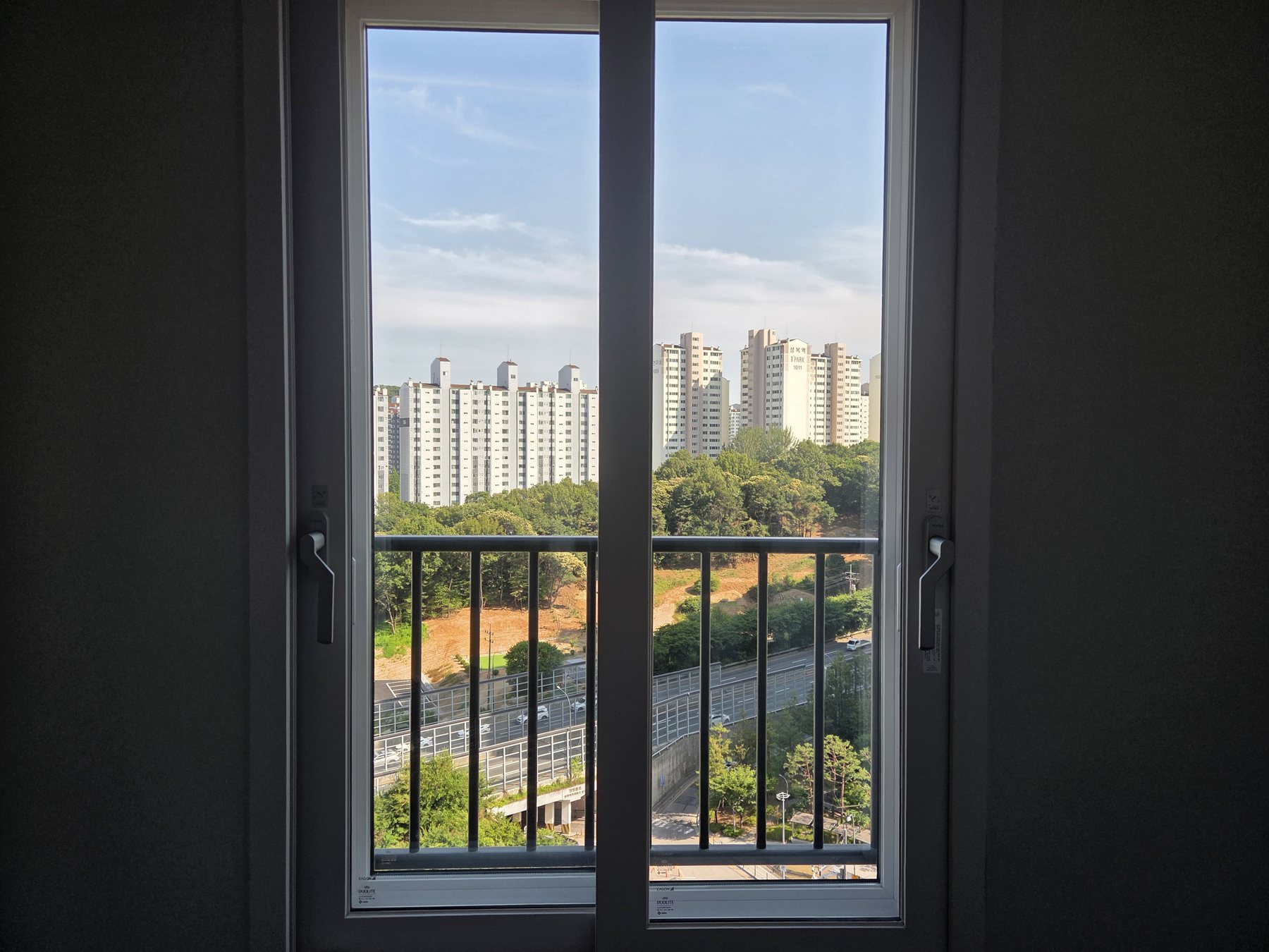e편한세상 수지 안방 창 청소 후