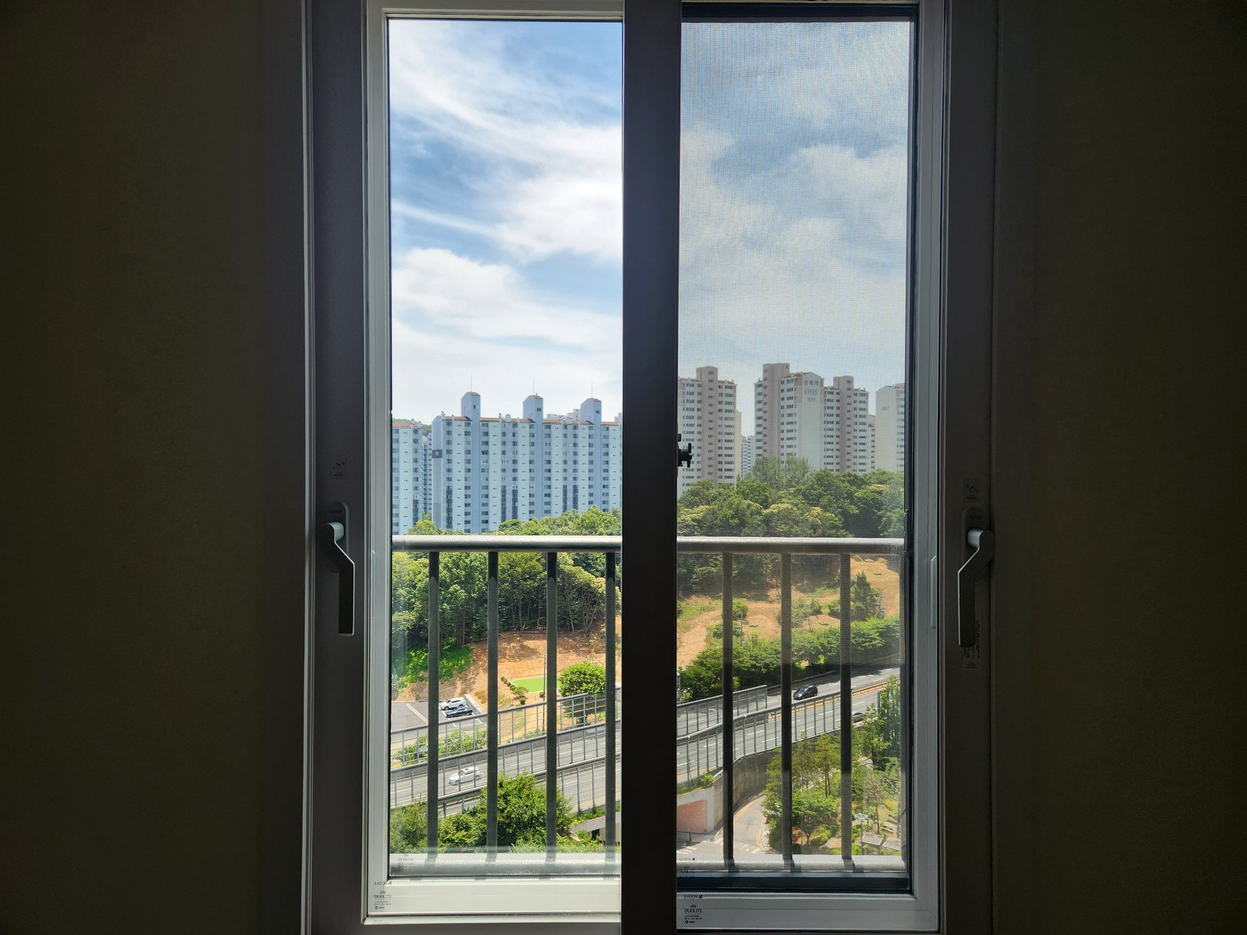 e편한세상 수지 작은방 창 청소 후